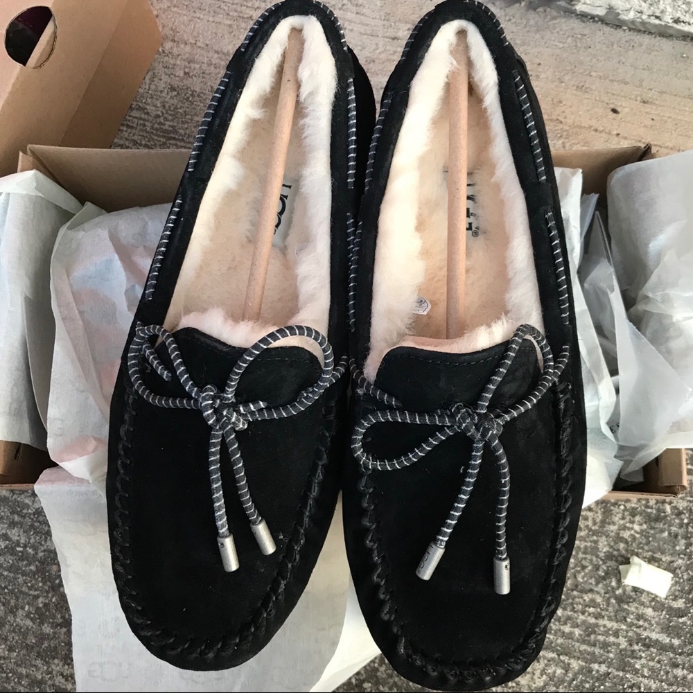 UGG WOMENS AUTHENTIC DAKOTA Sz 7,8 New - Picture 3 of 7